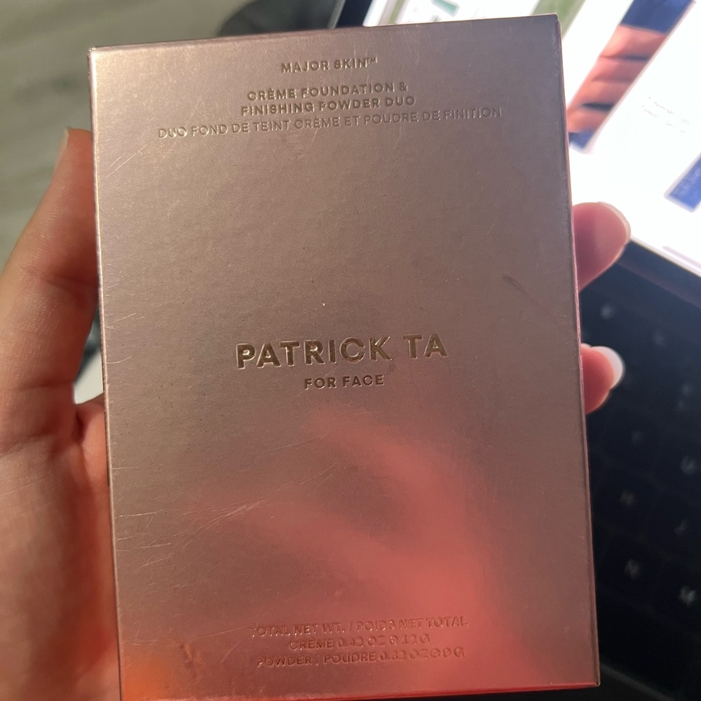 Major Skin Crème Foundation and Finishing Powder Duo shade Tan 4